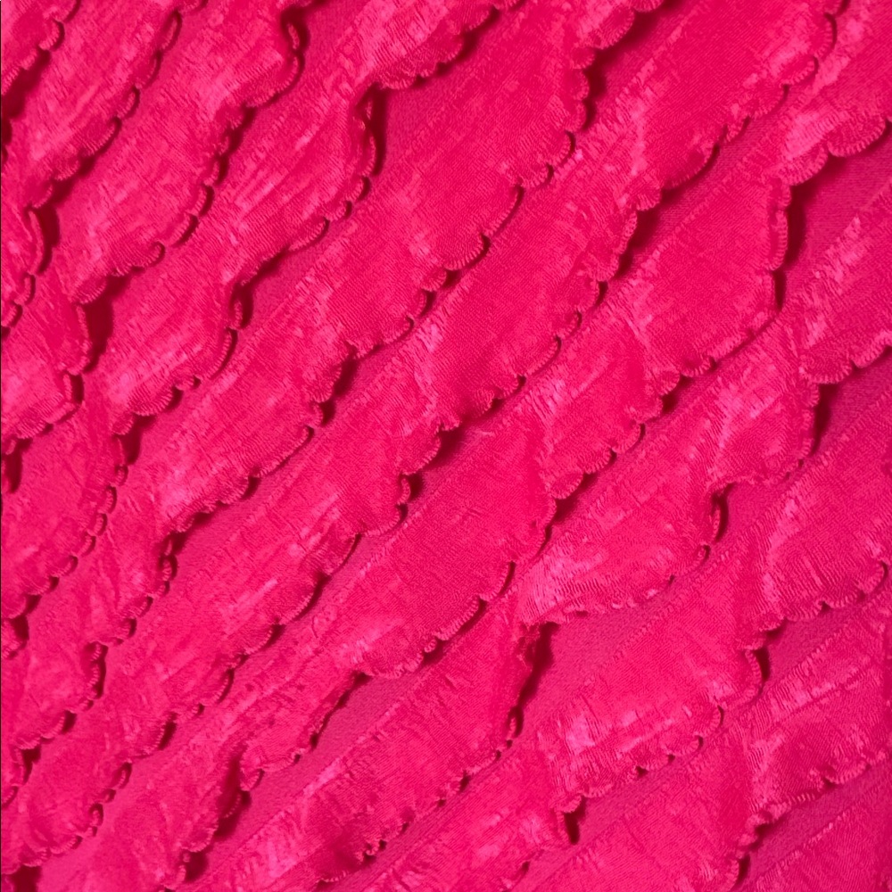 Red Textured Tank Top - Picture 4 of 6